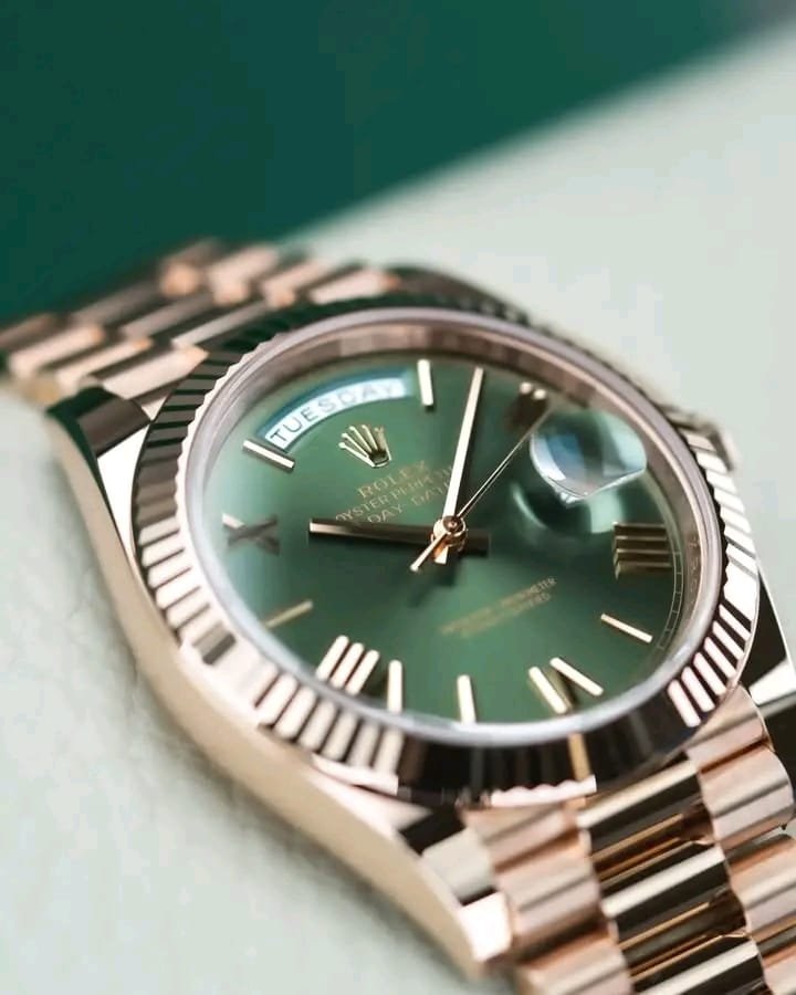 Rolex President Bracelet Everose Gold Close-Up – Rolex Watch Repair