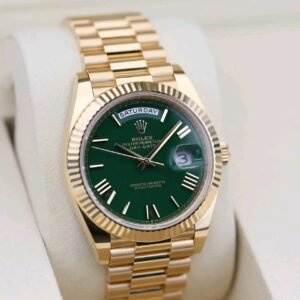 Rolex Day-Date 228238 Baton Markers Close-Up gold apple watch band​