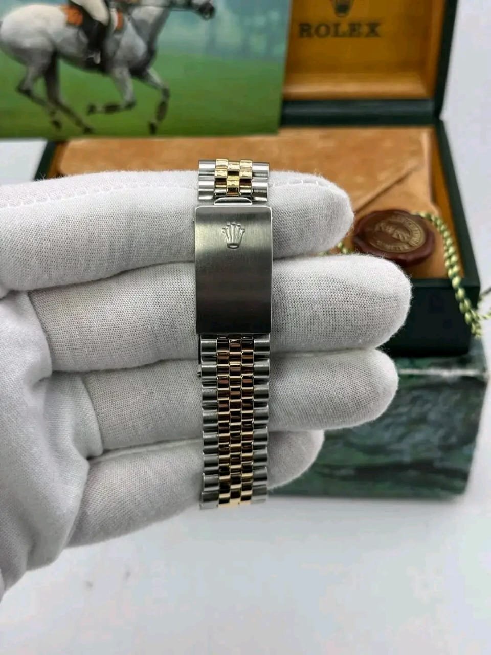 Rolex Datejust 16233 Jubilee Clasp Detail