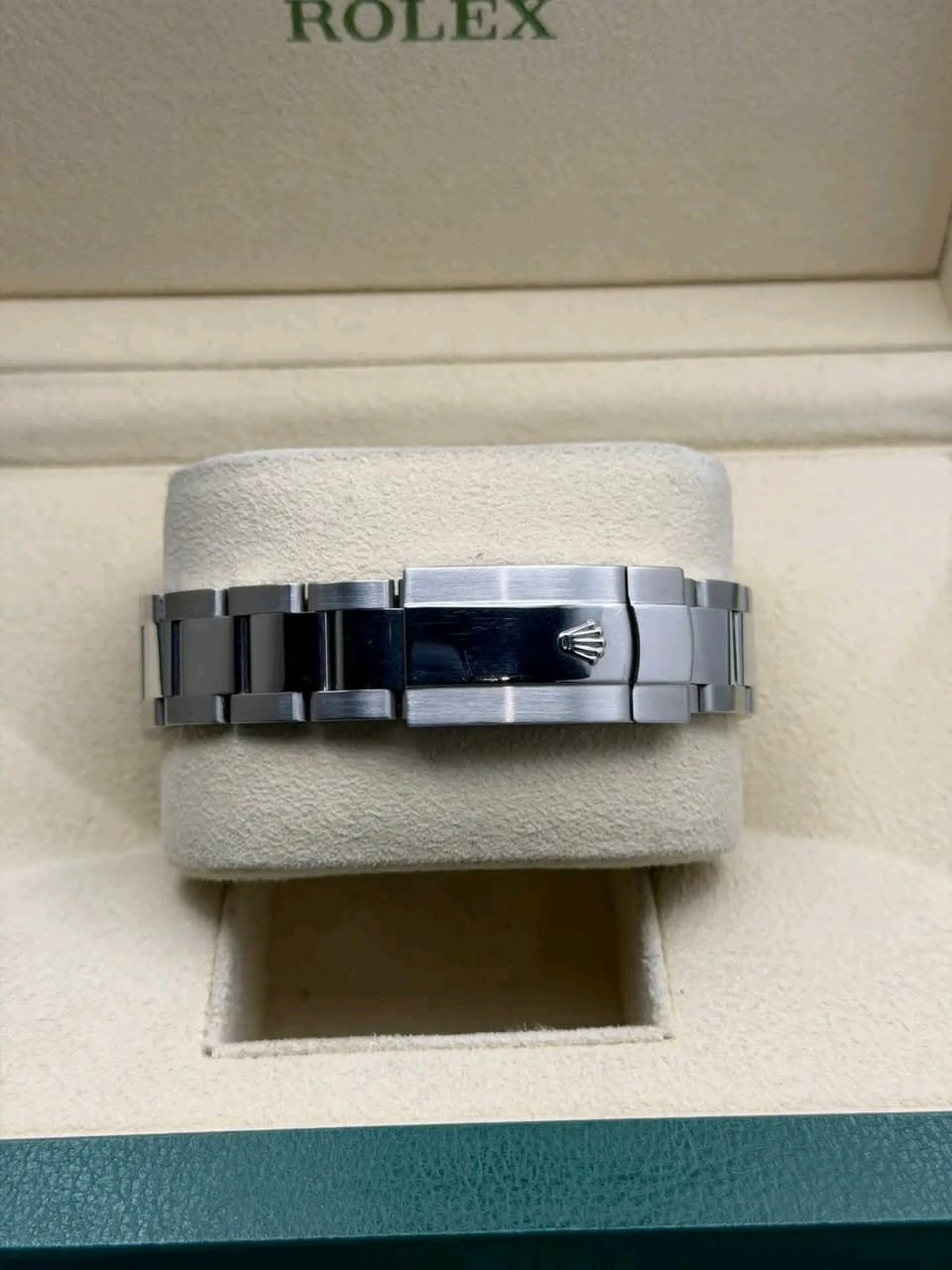 Rolex Datejust 116334 Clasp Detail