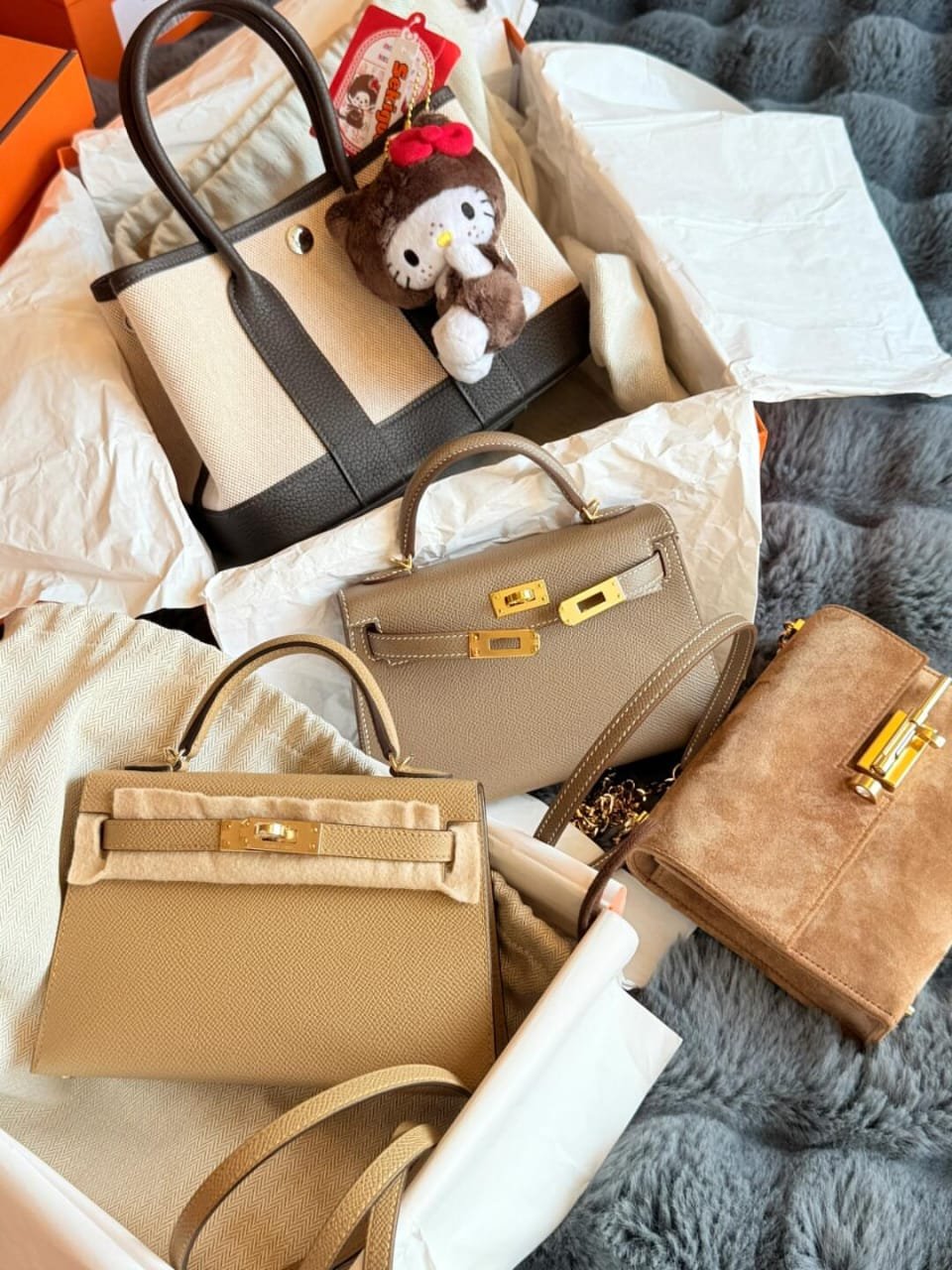 Hermès Mini Kelly II Milk Tea Collection Presentation 1C Gold
