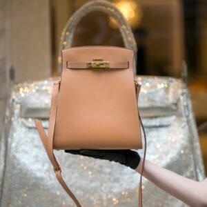 Hermès Kelly Sport MM Gold Courchevel Front Flap GHW Vintage hermes sport