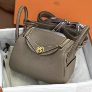 hermes wallet Hermès Mini Lindy 18 Etoupe Taurillon Clemence GHW Front