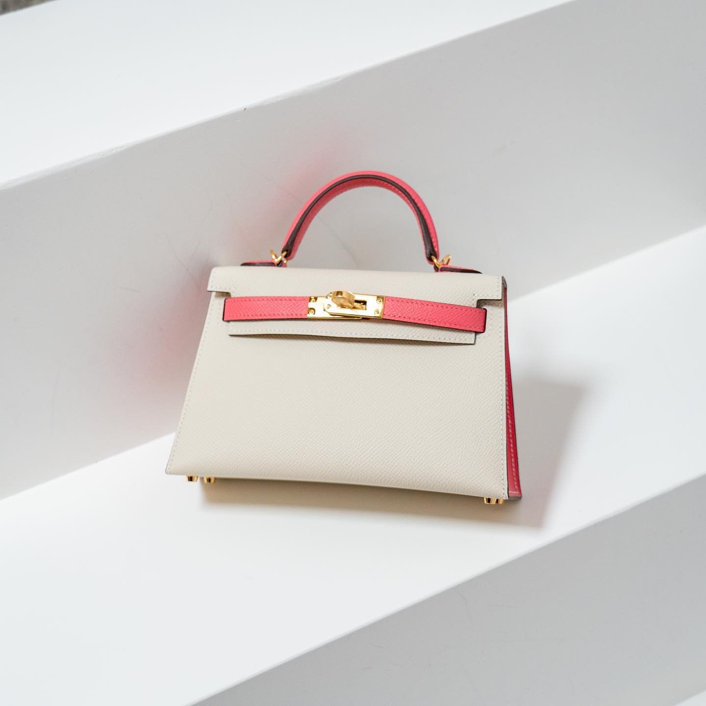 Bicolor Craie Rose Azalee Mini Kelly II Epsom GHW Front