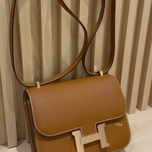 hermes mini Constance 18 Rose Gold H Clasp Detail