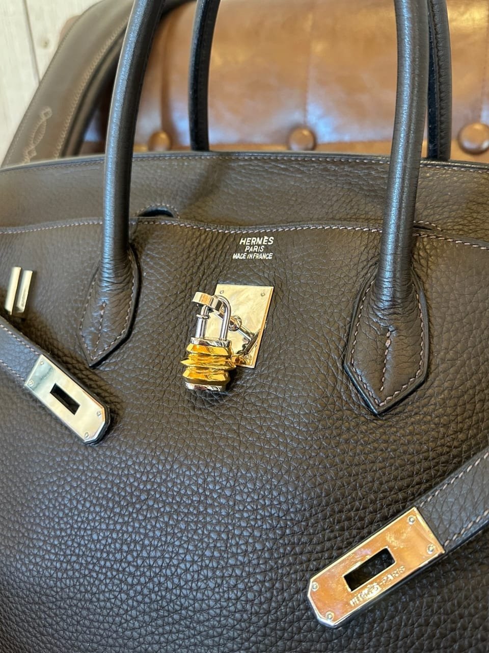 Hermès Birkin 40 Heritage Hardware Patina Close-Up Detail