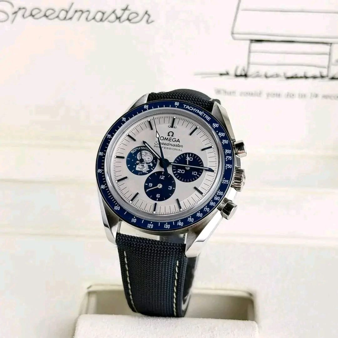 Omega Speedmaster Snoopy Blue Ceramic Bezel Close-Up