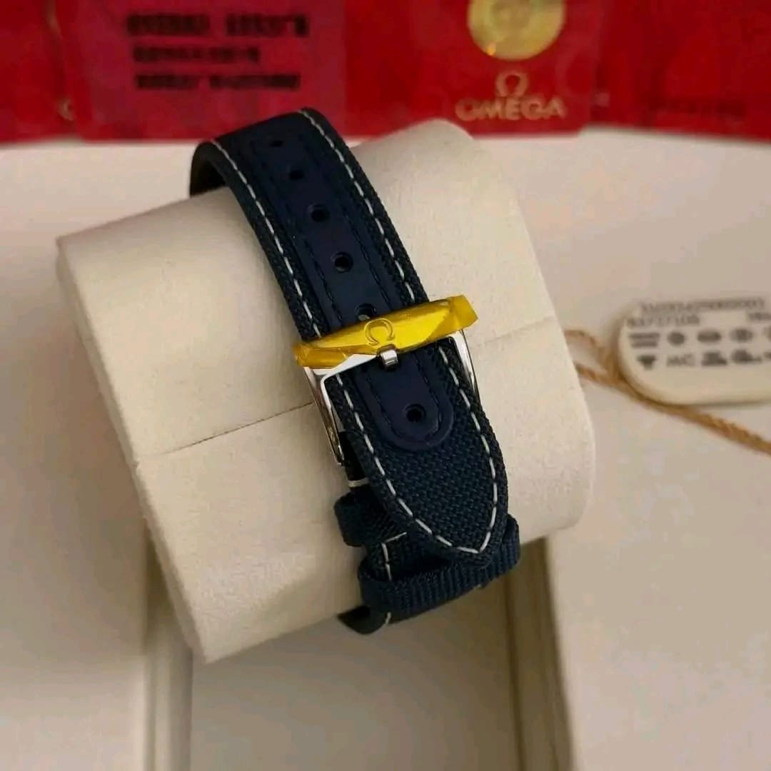 Omega Speedmaster Silver Snoopy Blue Nylon Strap Detail