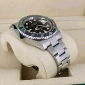 types of rolex watches​ Rolex GMT-Master II Sprite Oyster Bracelet Close-Up