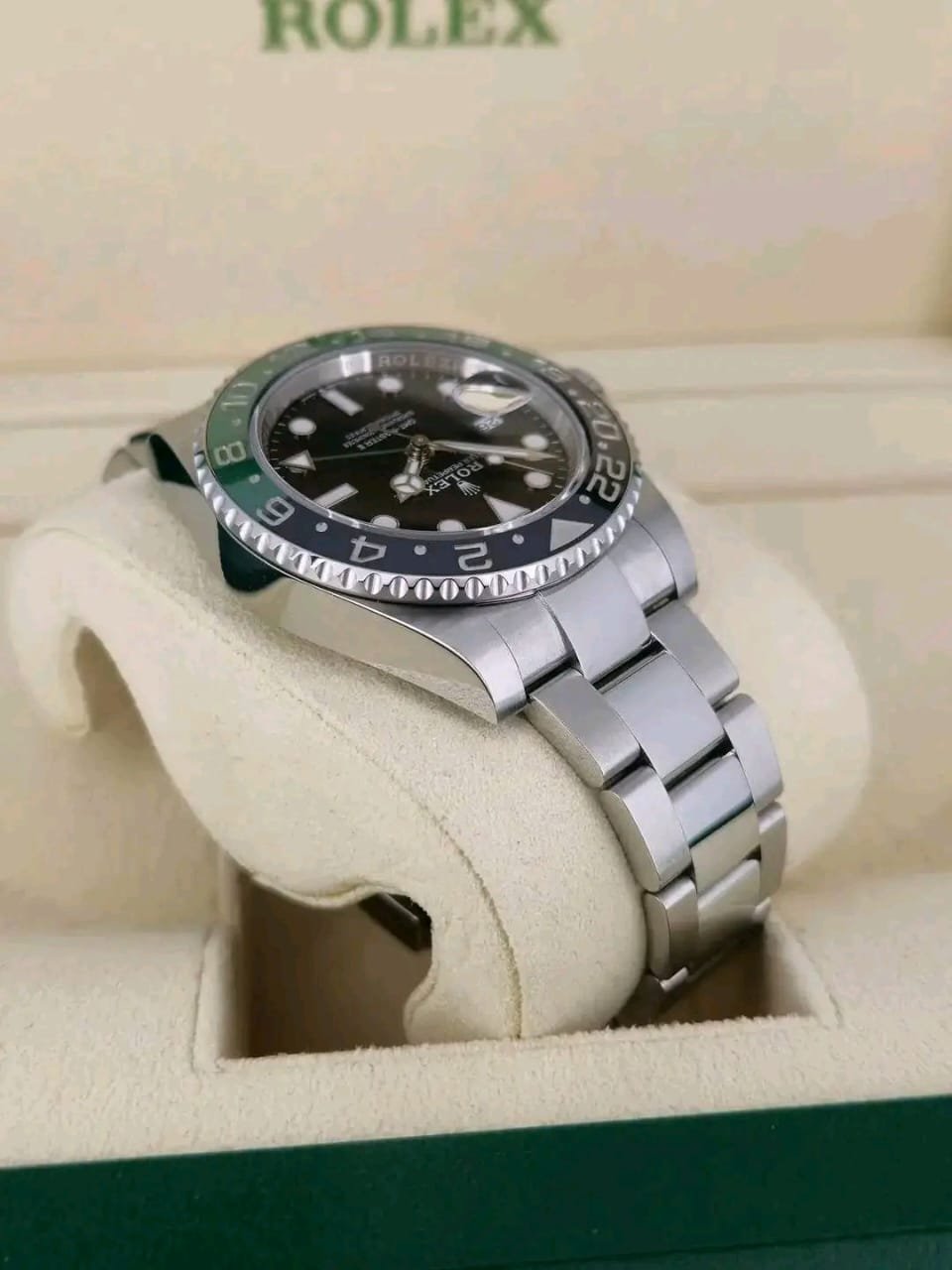 types of rolex watches Rolex GMT-Master II Sprite Oyster Bracelet Close-Up