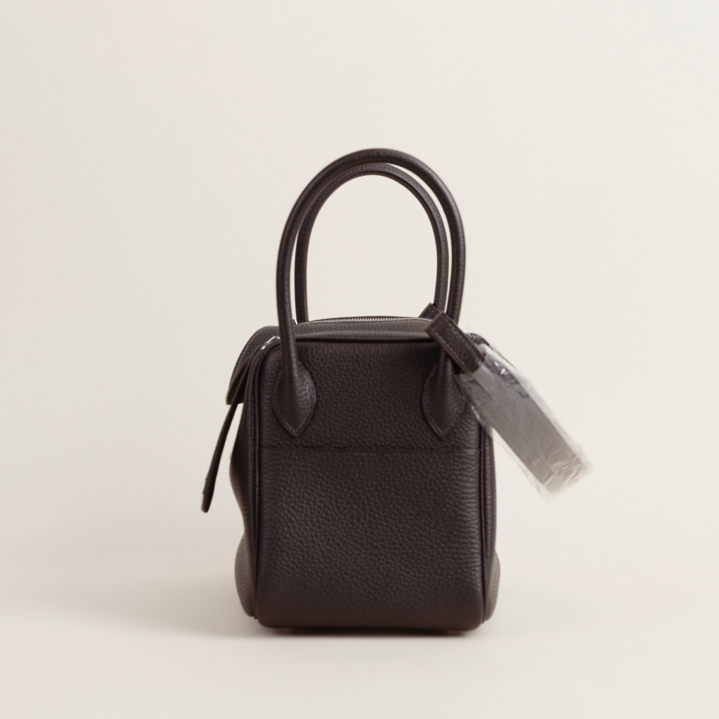 Hermès Lindy 26cm Ebene Side Satchel Silhouette