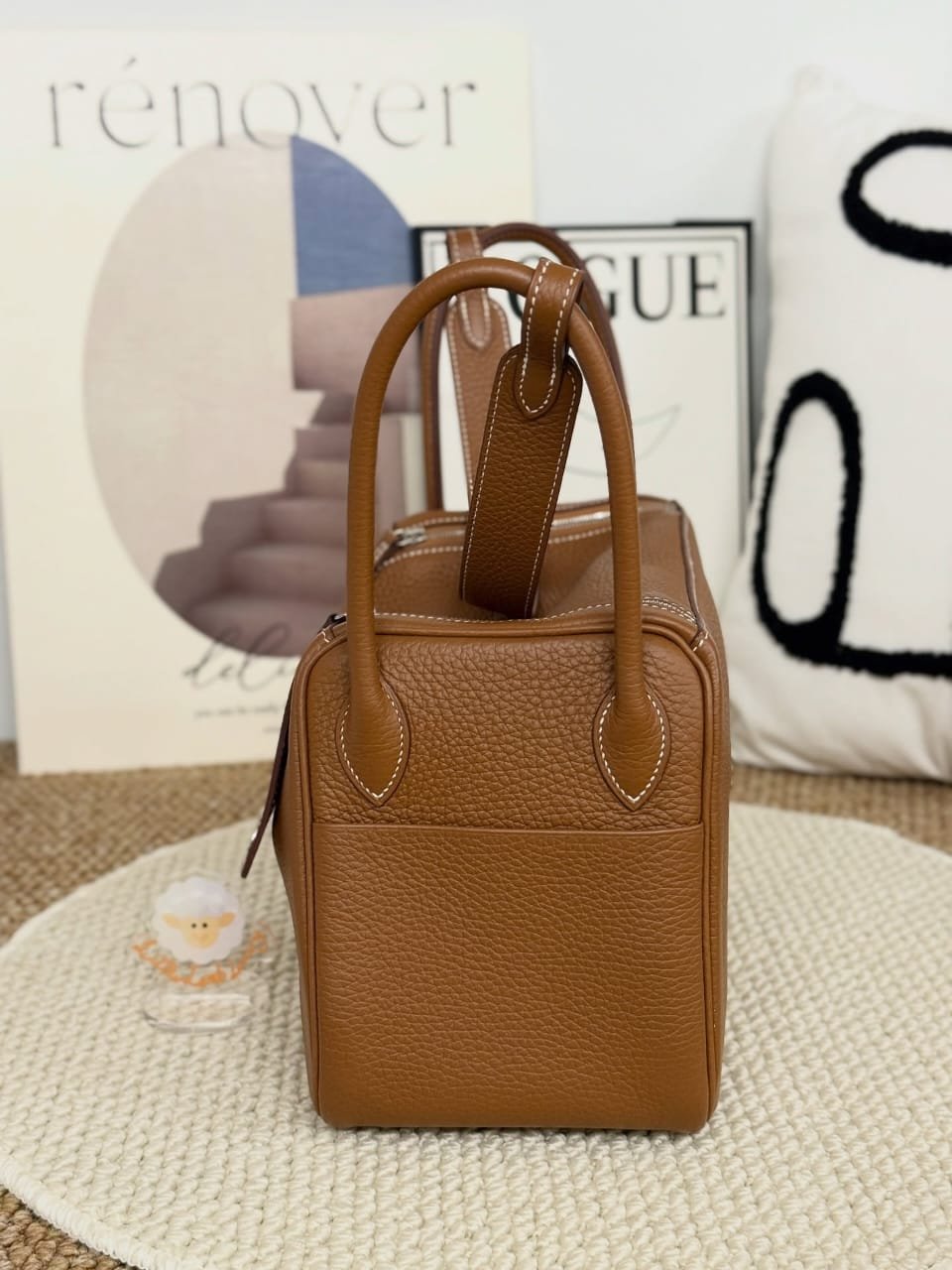 Hermès Lindy 26 Gold Perfect Side Silhouette GHW