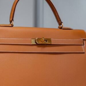 Hermès Kelly 35 Gold Epsom Saddle Stitching Close-Up GHW strathberry handbags​