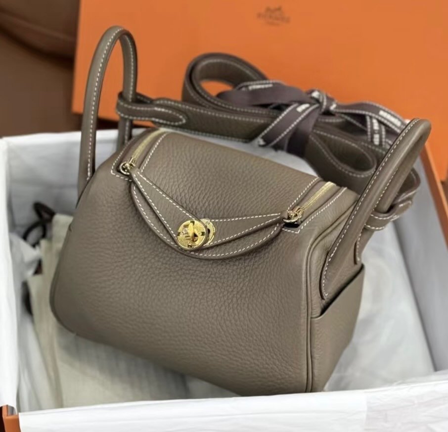 Pristine Hermès Mini Lindy 18 Etoupe Top Front Angle GHW Brand New mini lindy