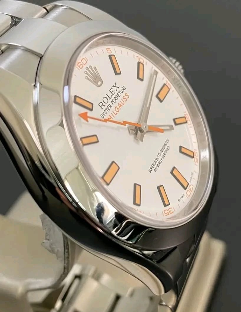 Rolex Milgauss 116400 Angle View