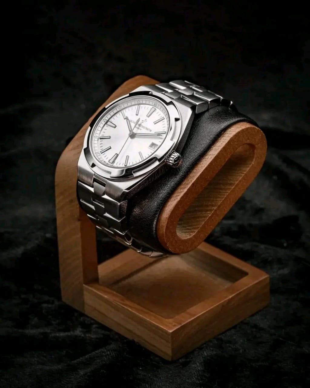 Overseas 4500V Angled View