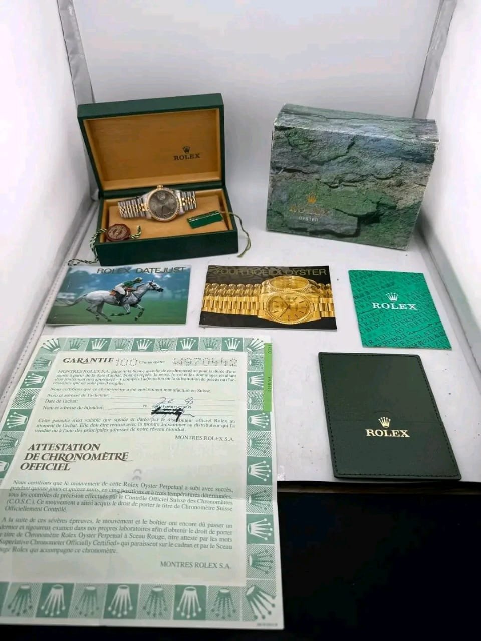 Rolex Datejust 16233 Full Accessory Box Set Image Caption: