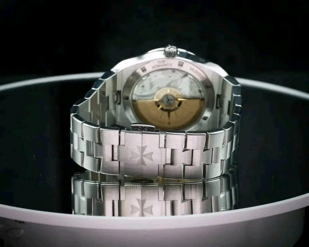 Vacheron Constantin Overseas Stainless Steel Bracelet Close-Up