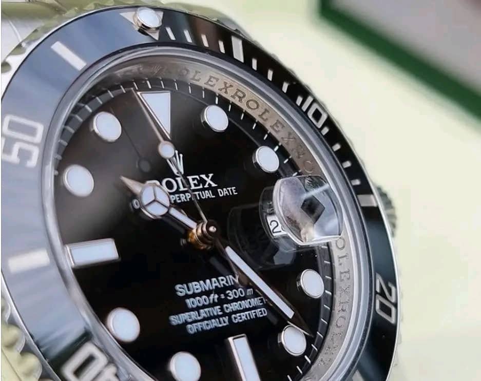 Rolex Sea-Dweller 16600 Case Side Profile