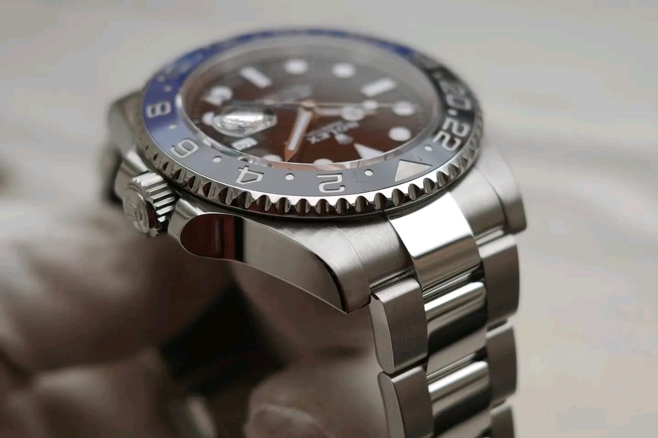 Rolex GMT-Master II 126710BLNR Crown Detail rolex hulk