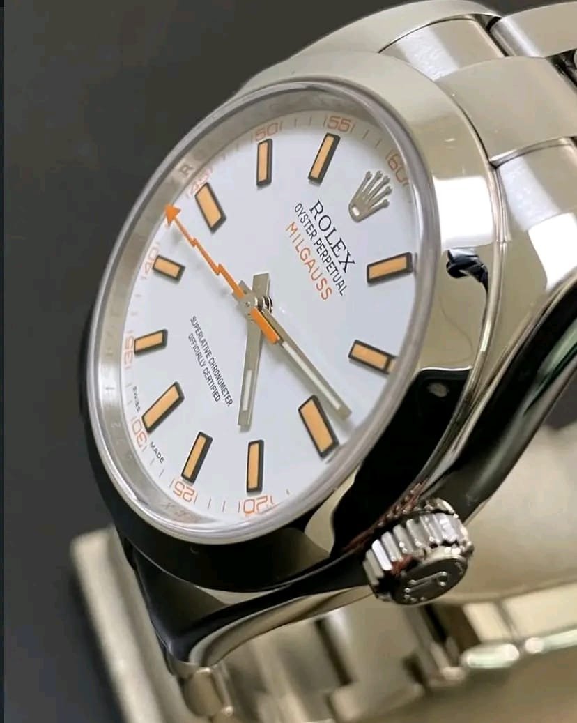 Rolex Milgauss 116400 Crown Detail