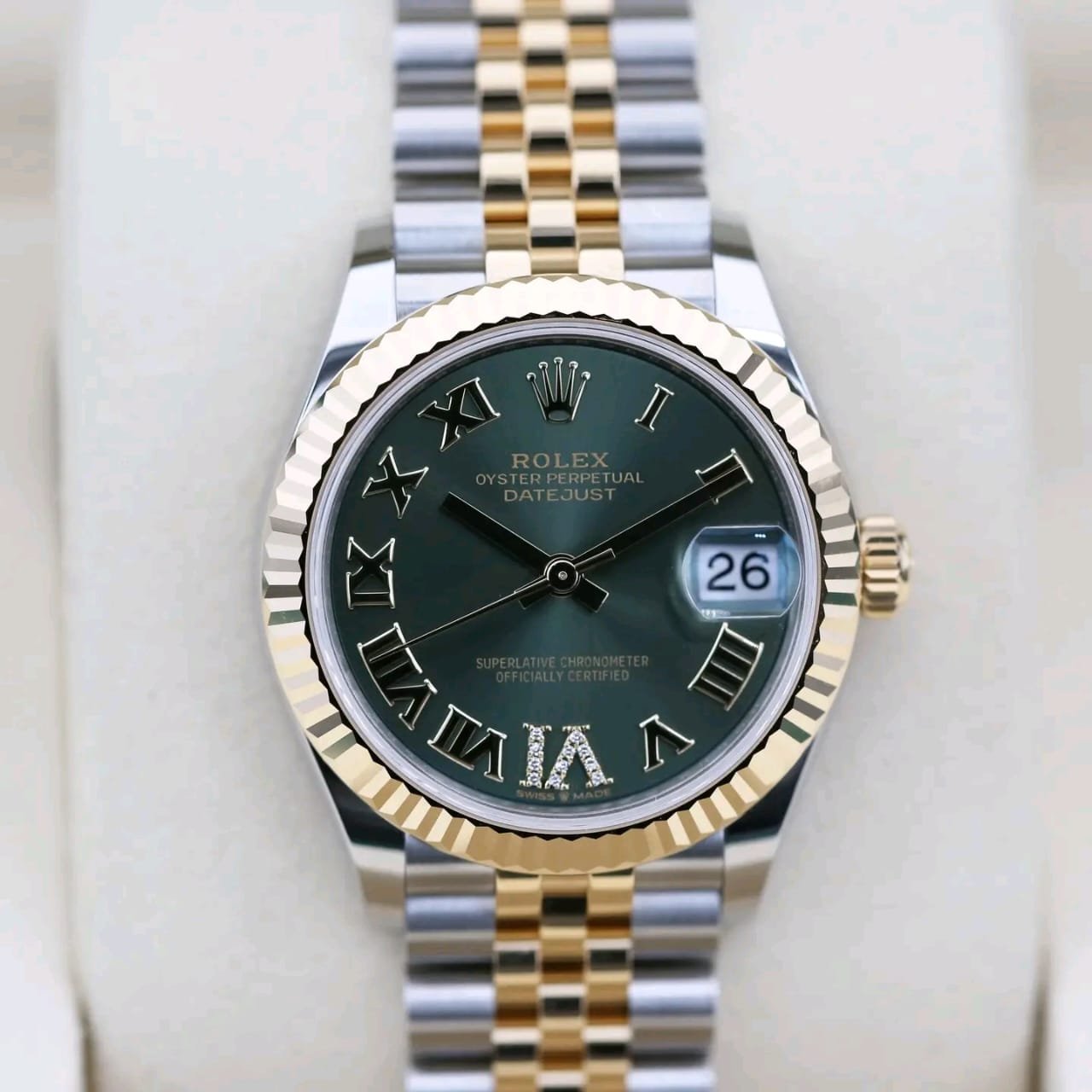Rolex Datejust 278273 Green Diamond Dial Close-Up