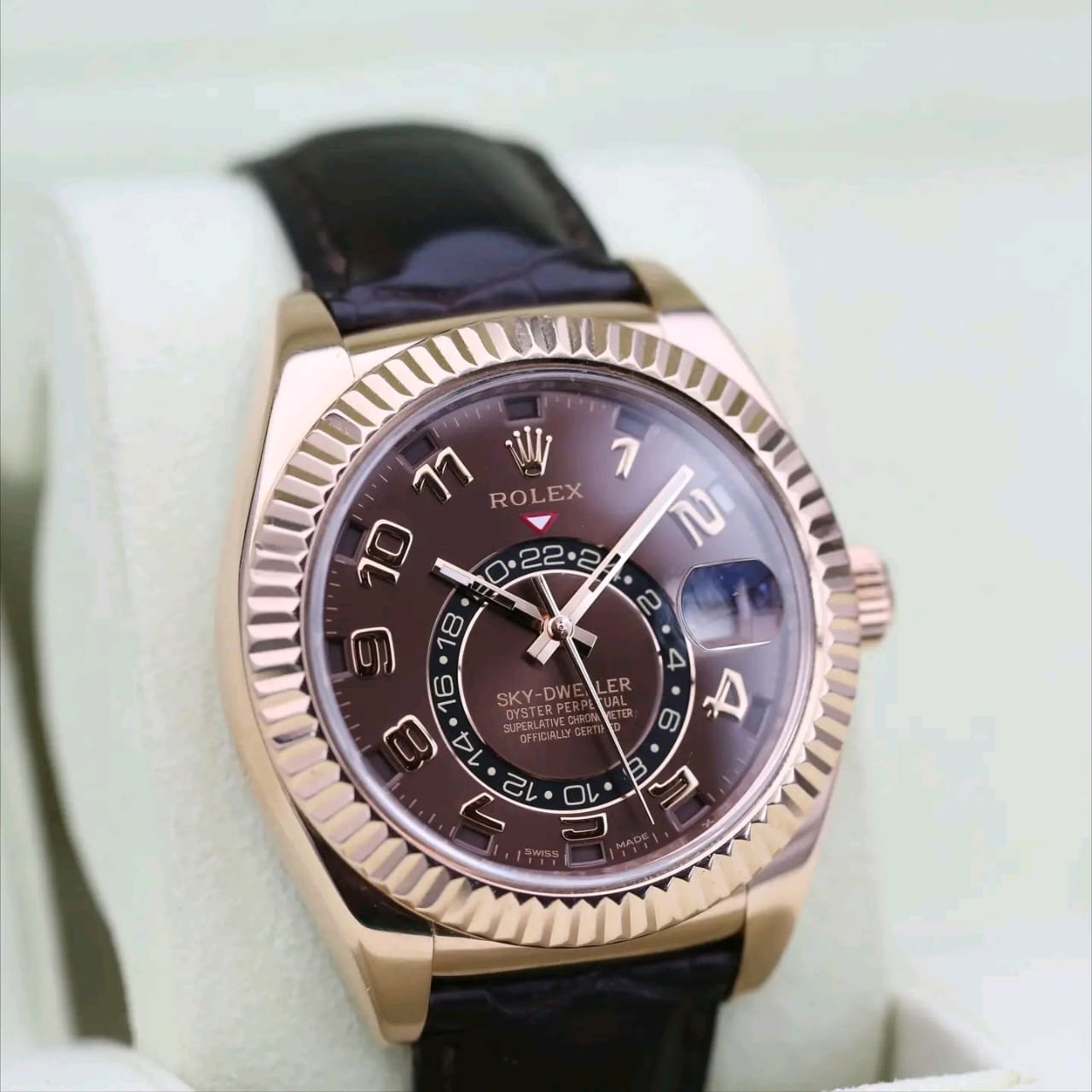 Rolex Sky-Dweller 326135 Dial Close-Up gold watches for men