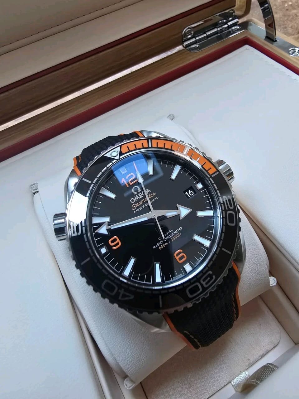 Omega Seamaster Planet Ocean Dial Close-Up watches omega used