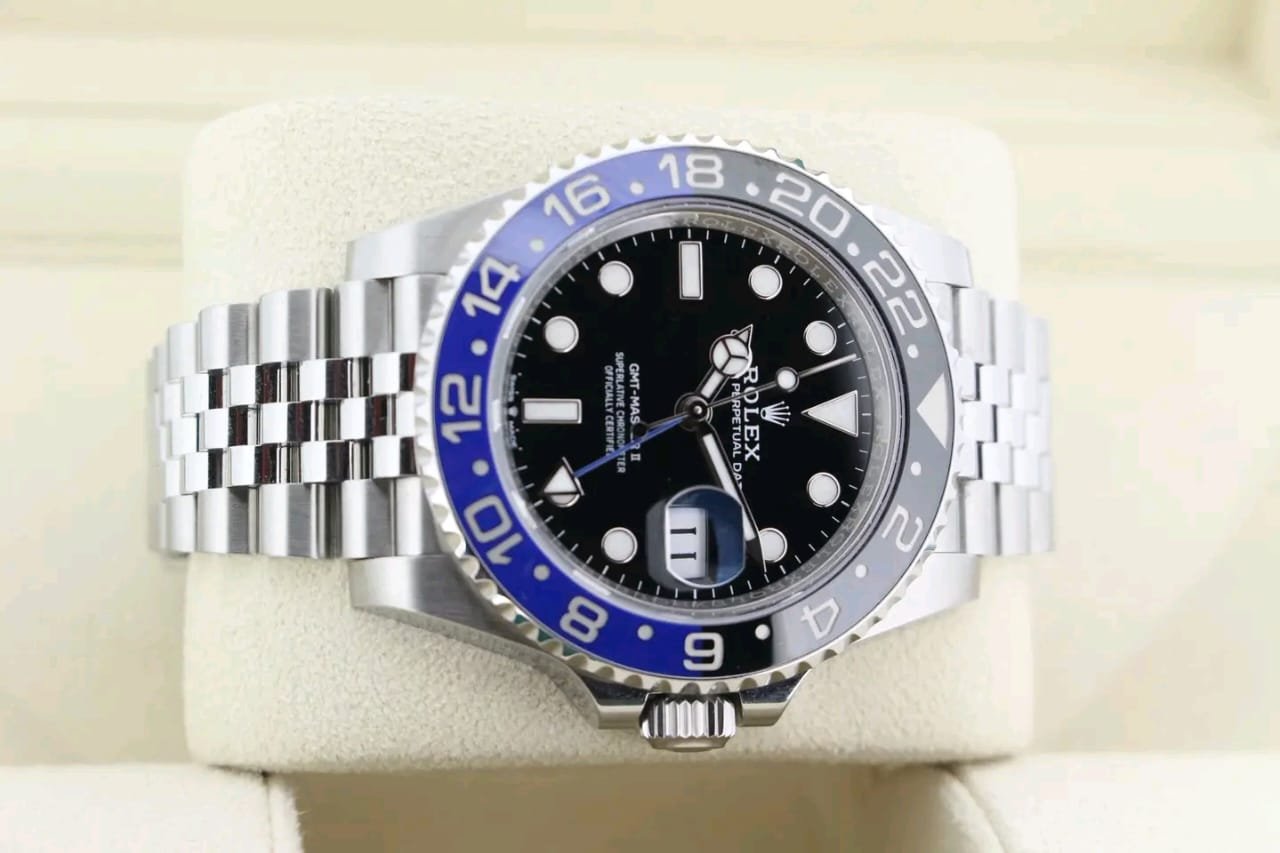 Rolex GMT-Master II Batgirl Dial Close-Up womens rolex