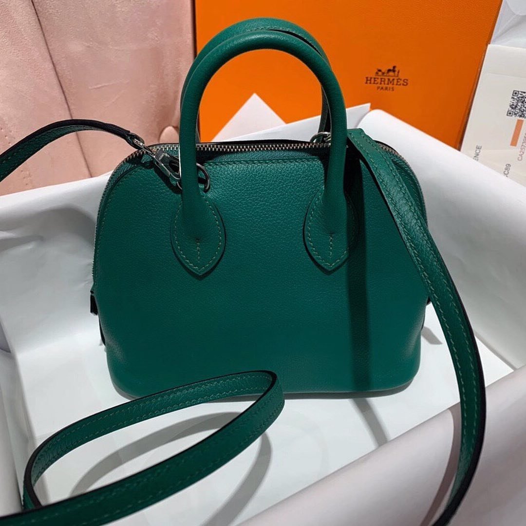 Hermès Mini Bolide 19 Green Leather Edge Finishing Detail