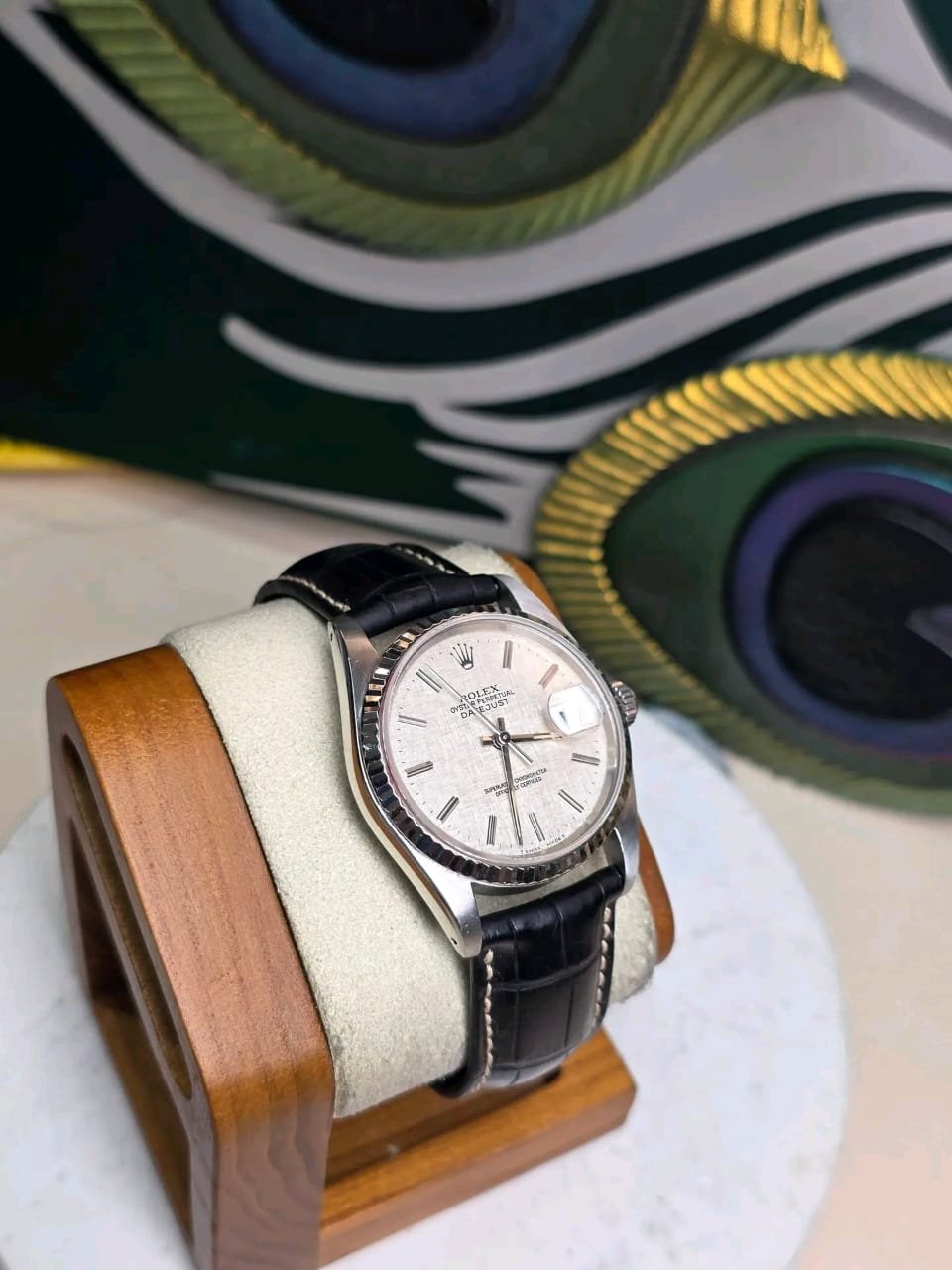 leather watch Rolex Datejust 16234 Fluted Bezel Close-Up