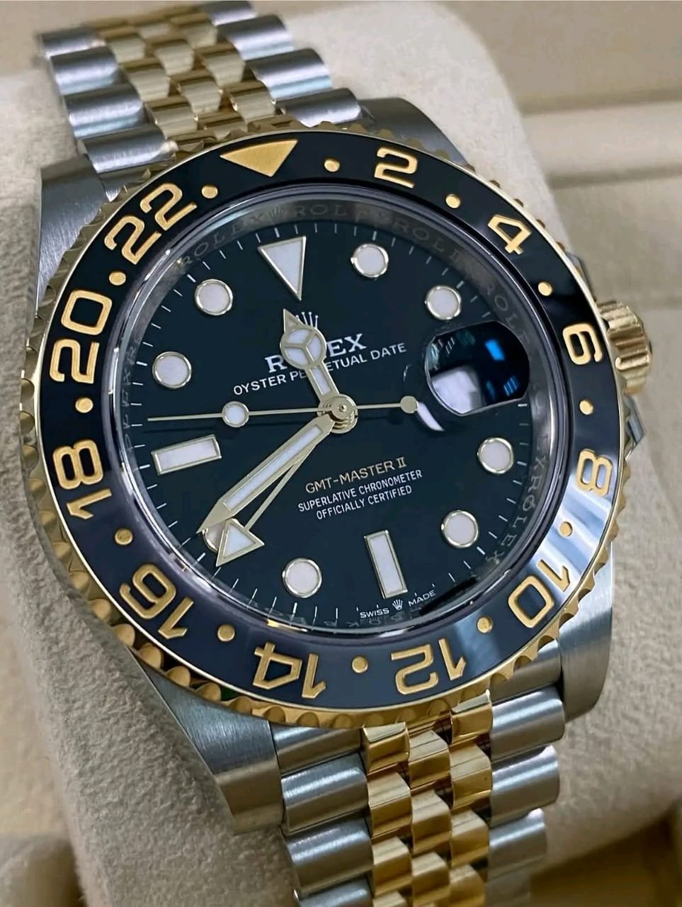 Rolex Land Dweller Watch Alternative – 2024 Rolex GMT-Master II “Zombie” 126713GRNR Yellow Gold Rolesor Jubilee Full Set - Image 6
