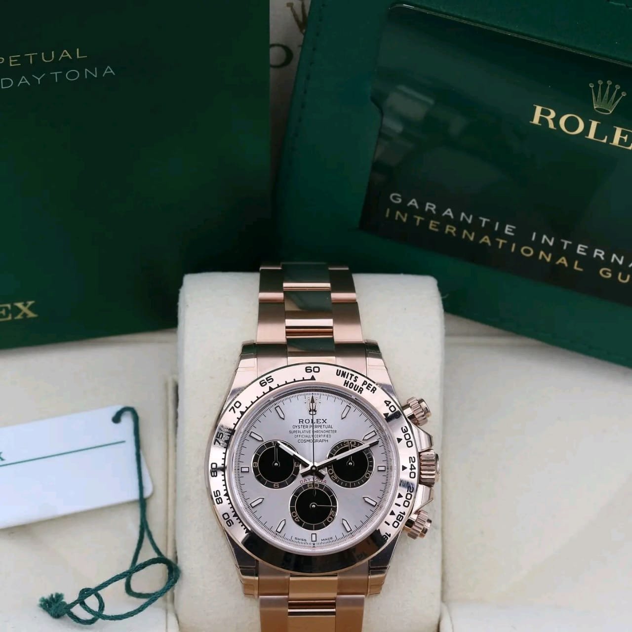 Rolex Daytona 126505 Full Set with Box & Papers