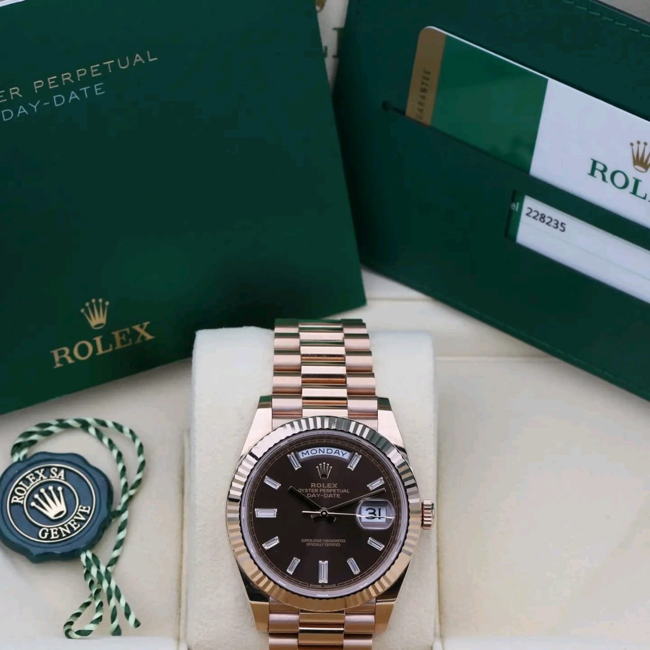 Rolex Day-Date 228235 Full Set with Box & Papers