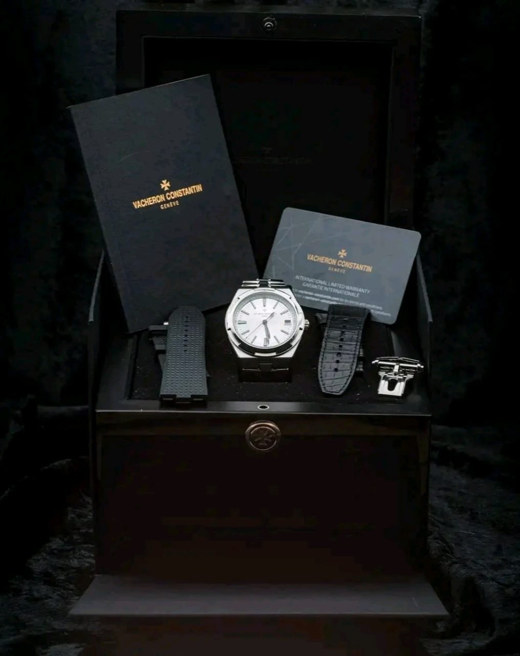 Vacheron Constantin Overseas 4500V Full Set with Box & Papers