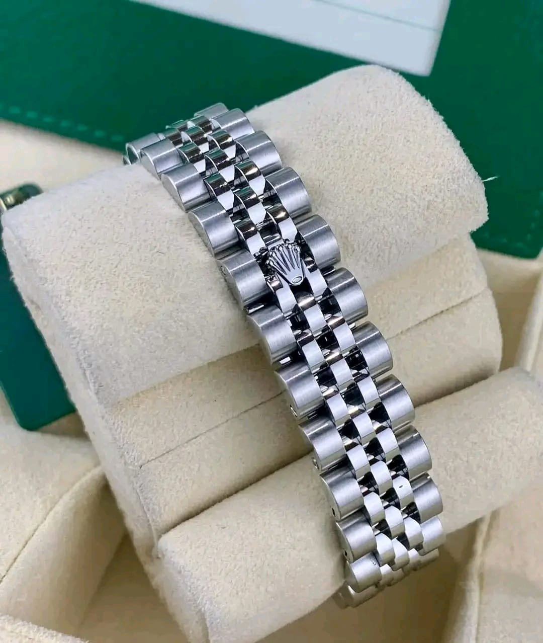 Rolex Ladies Datejust 179174 Jubilee Bracelet Detail