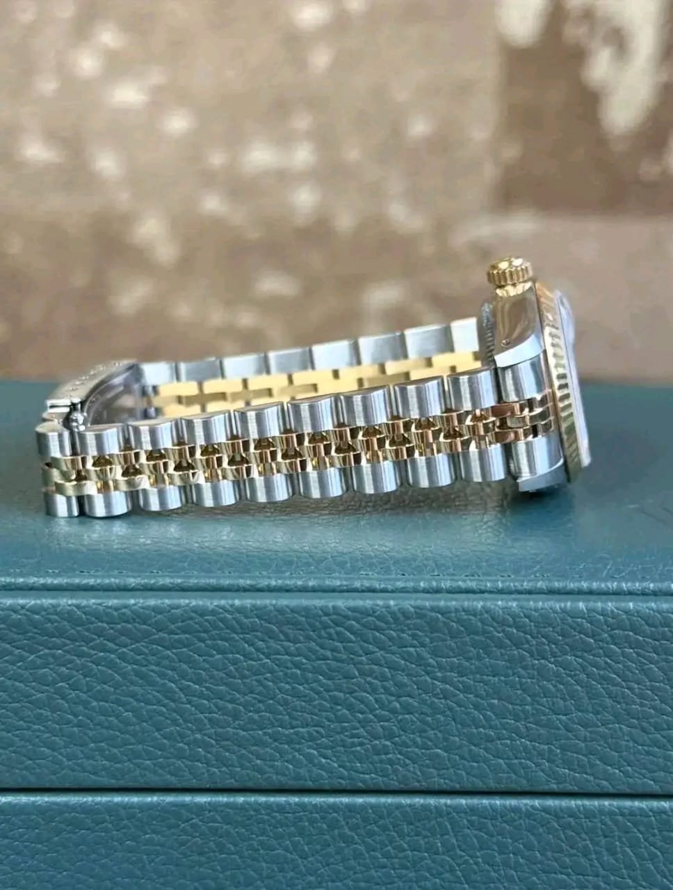 Rolex Ladies Datejust 179173 Lateral Bracelet View