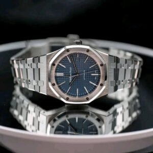 Audemars Piguet royal oak offshore watch​ Royal Oak 15400ST Lateral Case View
