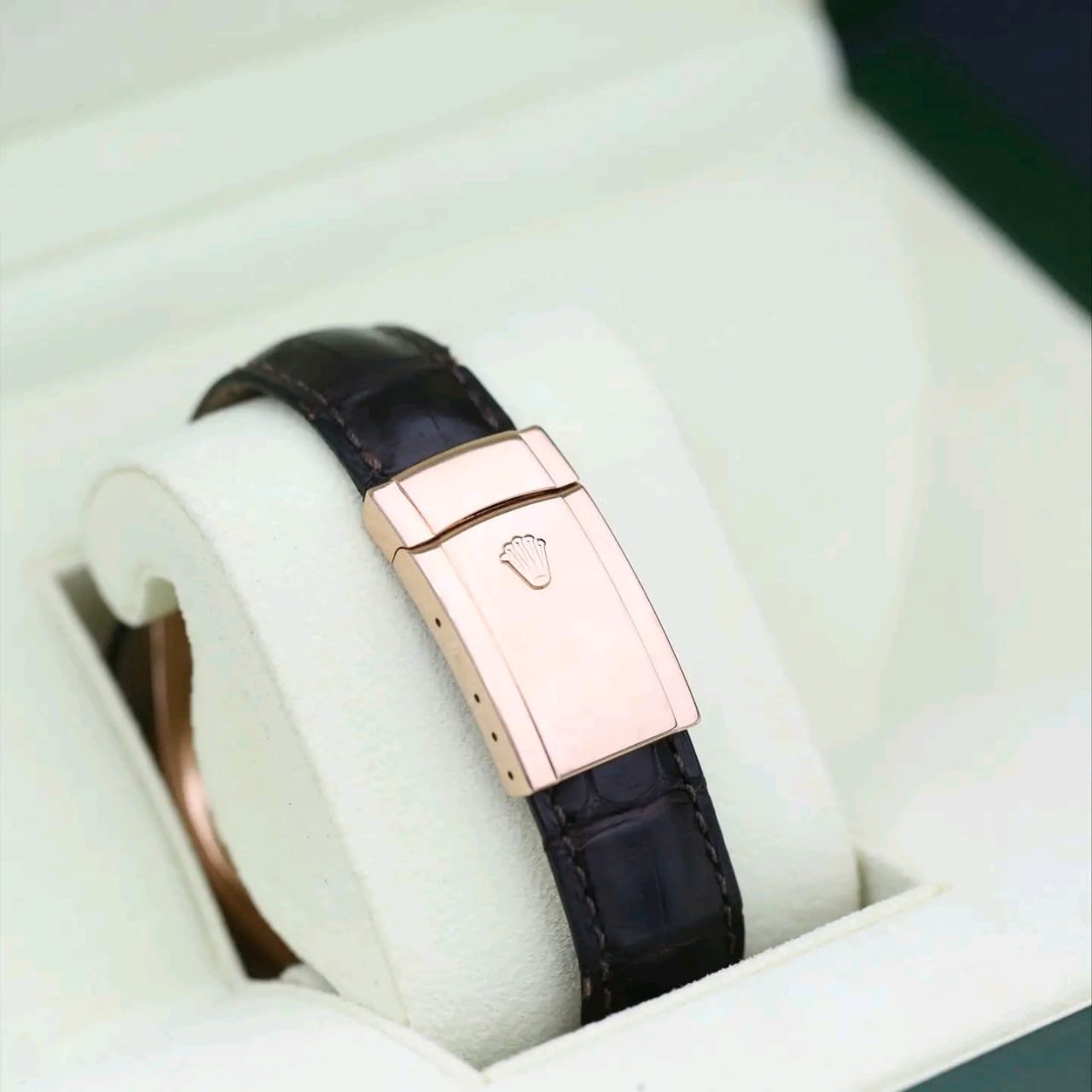 Rolex Sky-Dweller 326135 Leather Strap Clasp Detail