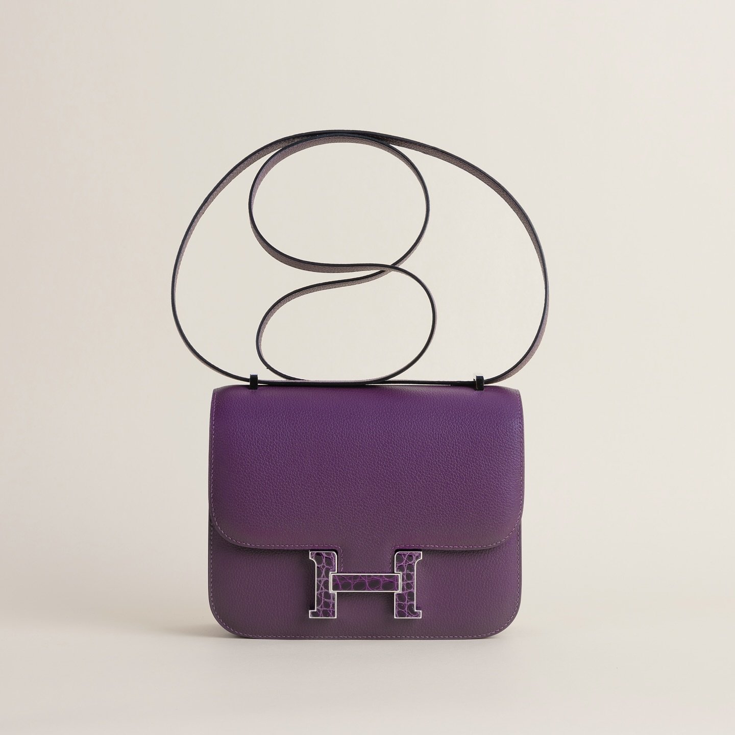 Hermès Constance N5 Cassis Alligator Evening Lifestyle