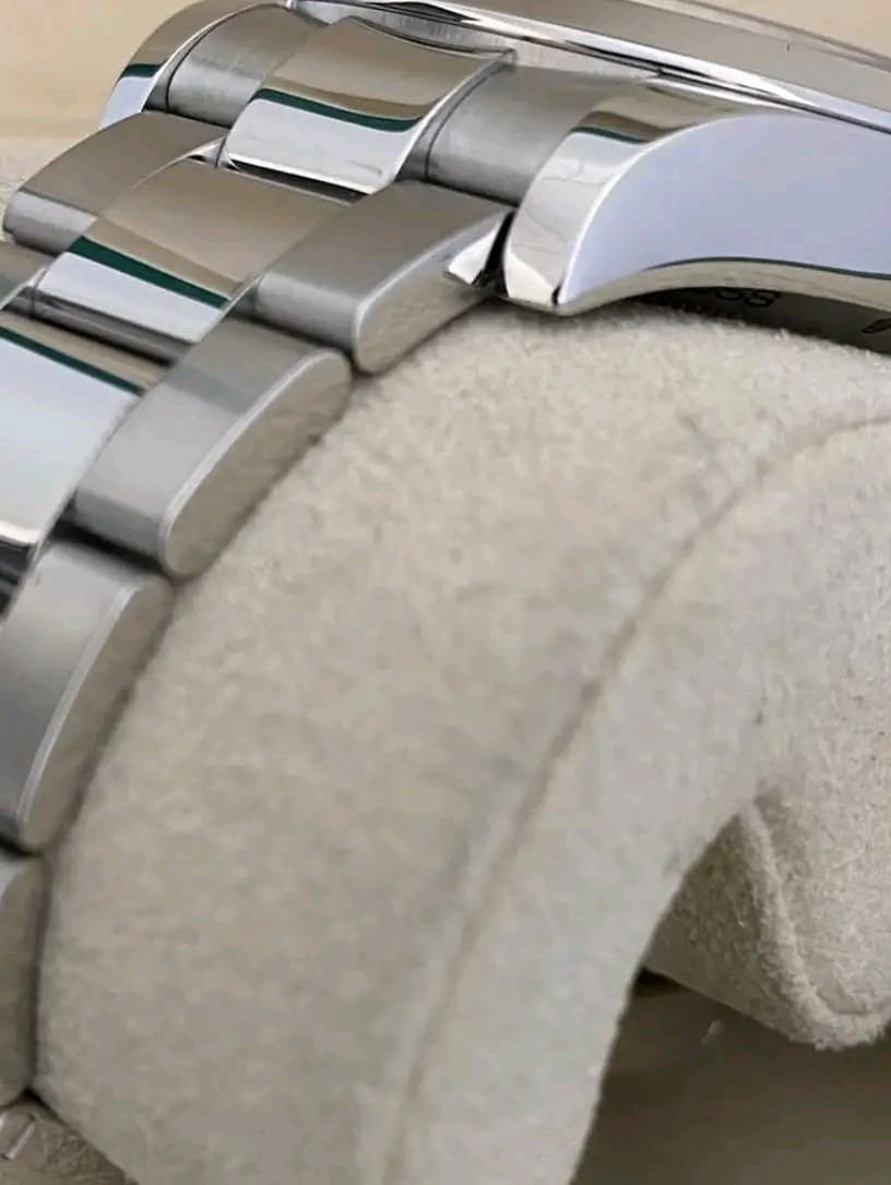 Rolex Milgauss 116400 Oyster Bracelet Detail