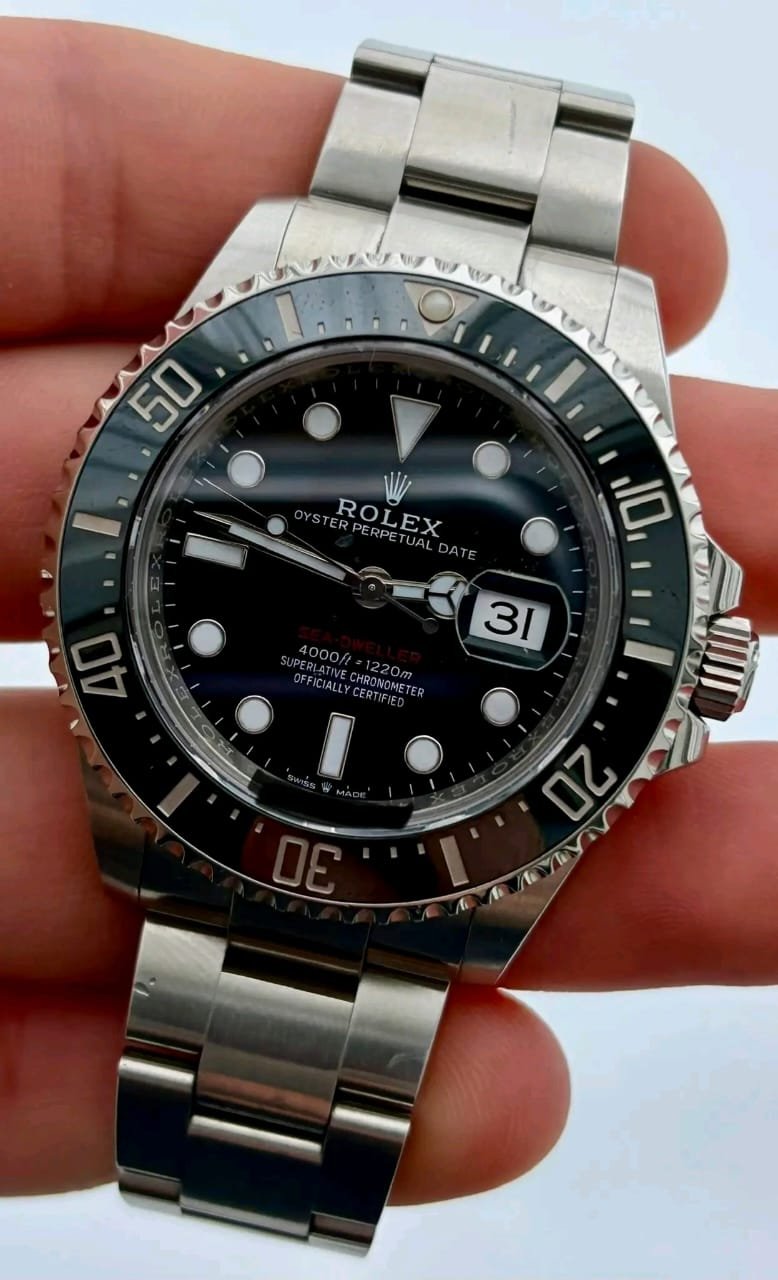 Rolex Sea-Dweller 126600 Red Letter Detail