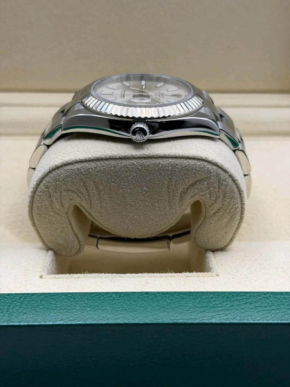 Rolex Datejust 116334 Setup Crown Side View