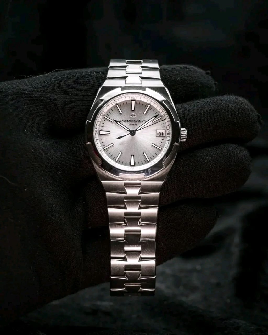 Vacheron Constantin Overseas Top Side View