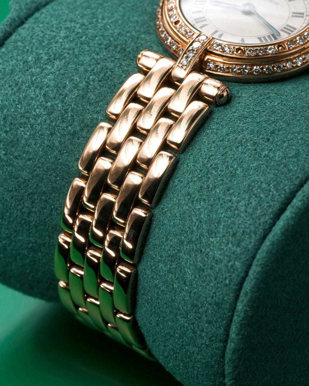 Cartier Panthere Diamond Bezel Close-Up