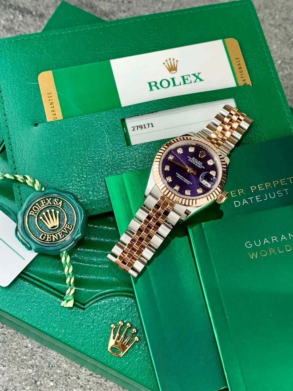 Rolex Ladies Datejust 279171 Original Box and Papers