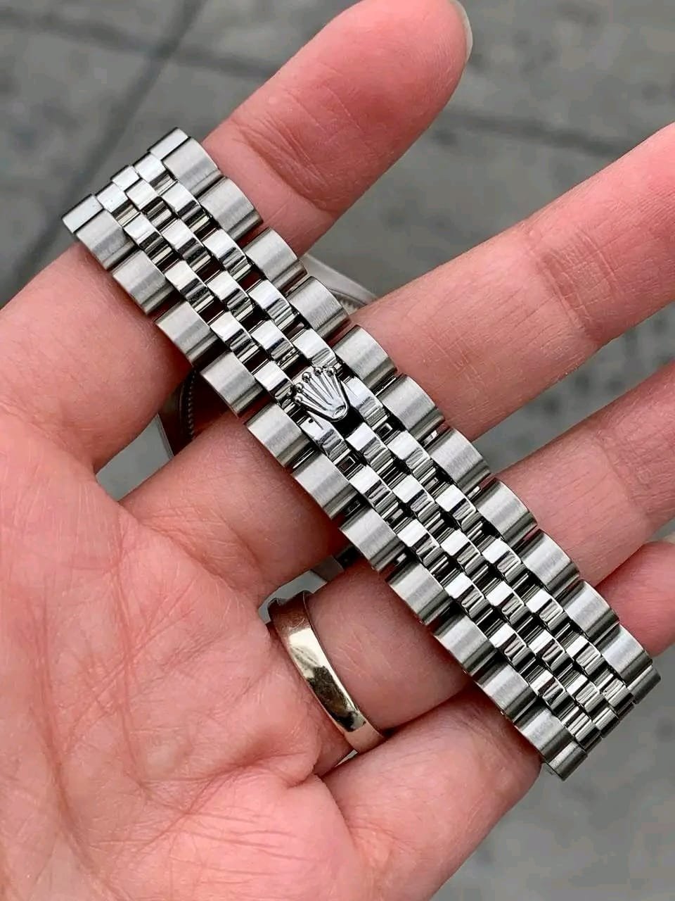 Rolex Ladies Datejust Two-Tone Jubilee Bracelet Close-Up