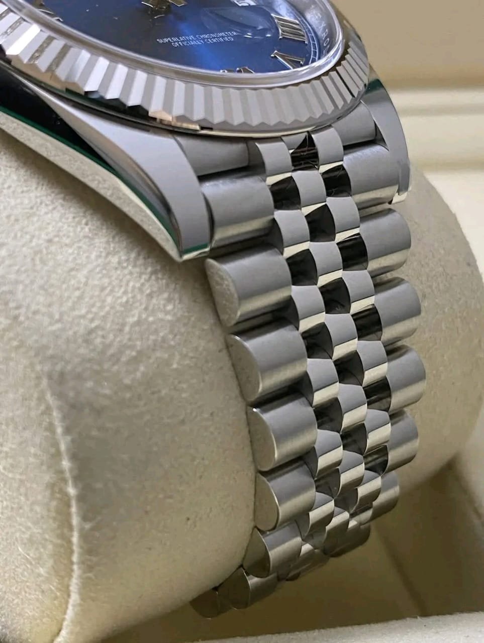 Rolex Datejust 126334 Jubilee Bracelet Close-Up