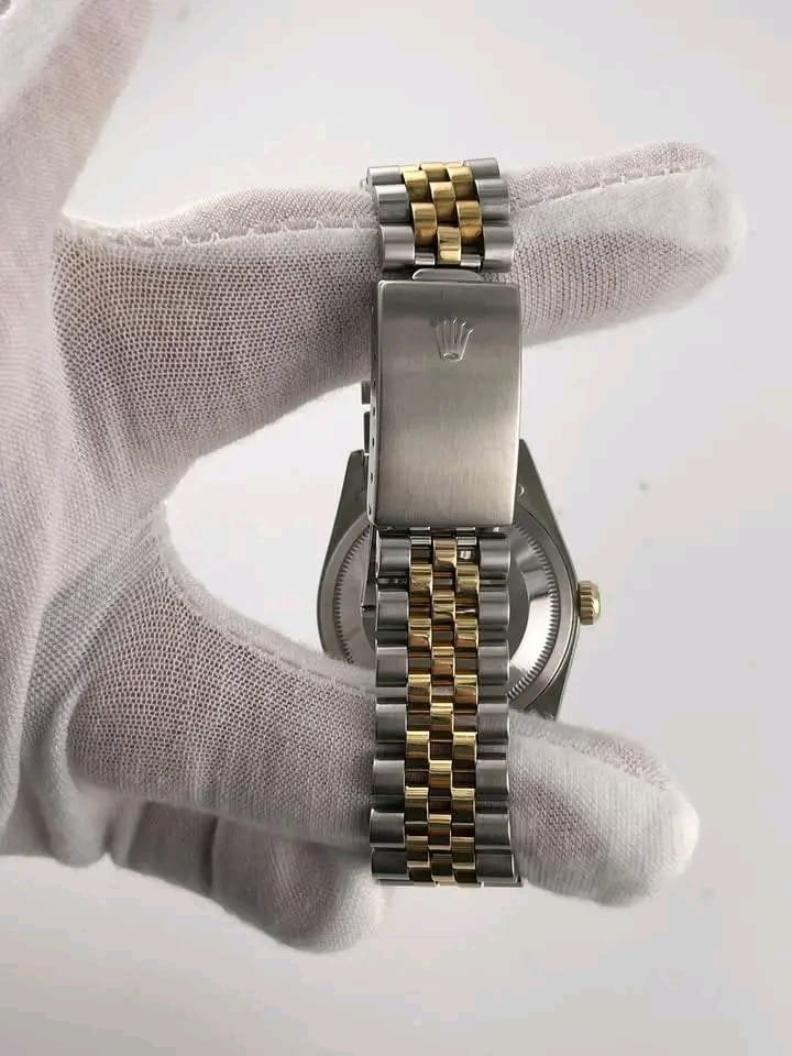 Rolex Datejust 16233 Two-Tone Jubilee Bracelet Close-Up