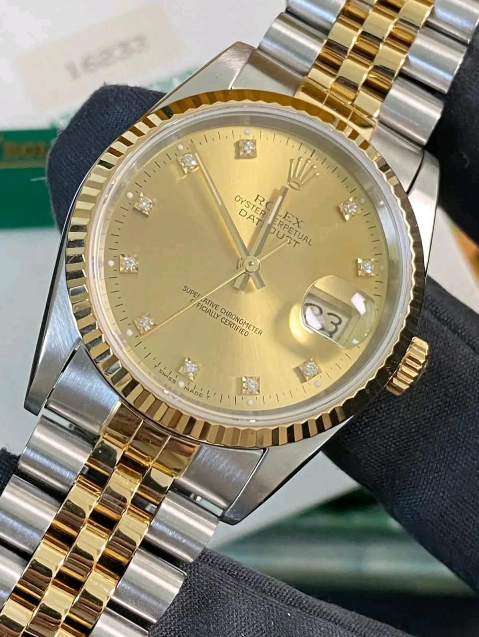 Rolex Datejust 16233 Diamond Hour Markers Close-Up